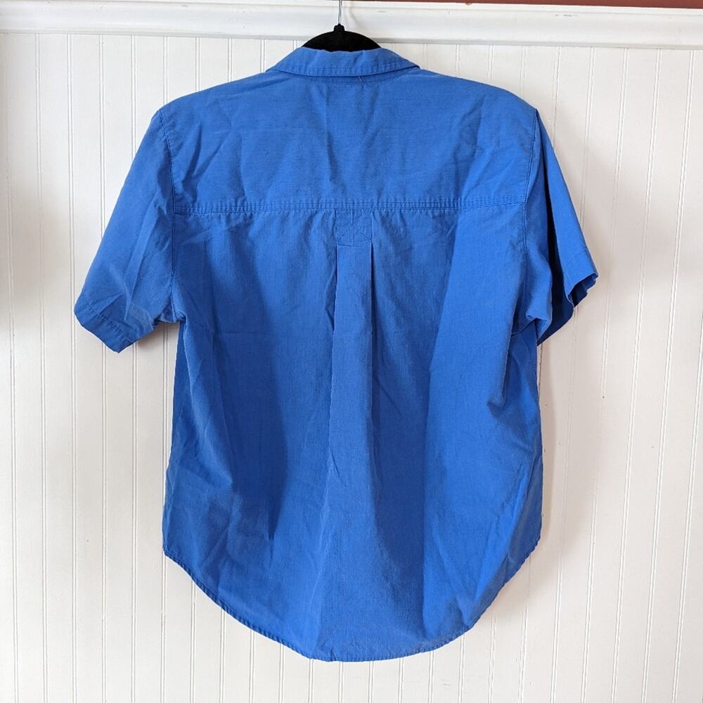 Embroidered Shell Collared Tee - Picture 2 of 3